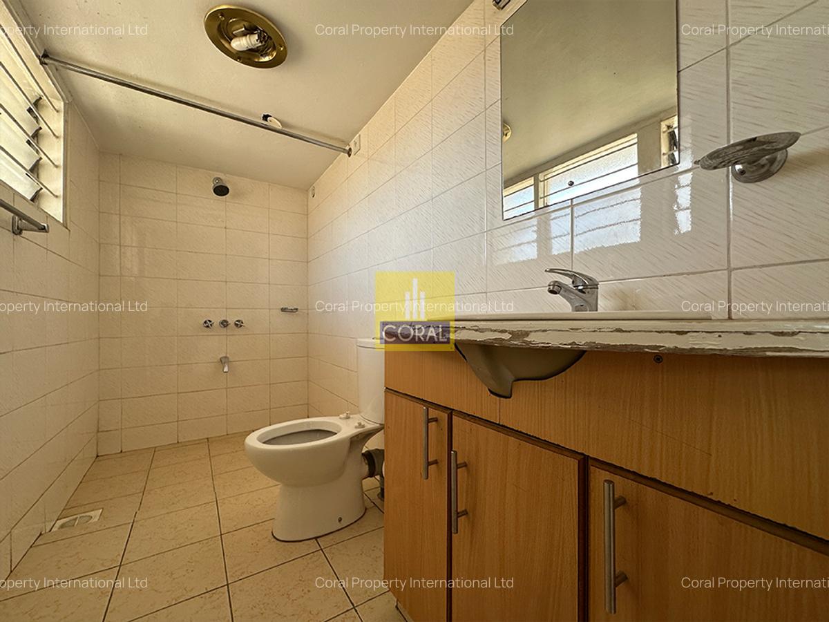 4 Bed Townhouse in Waiyaki Way - 10