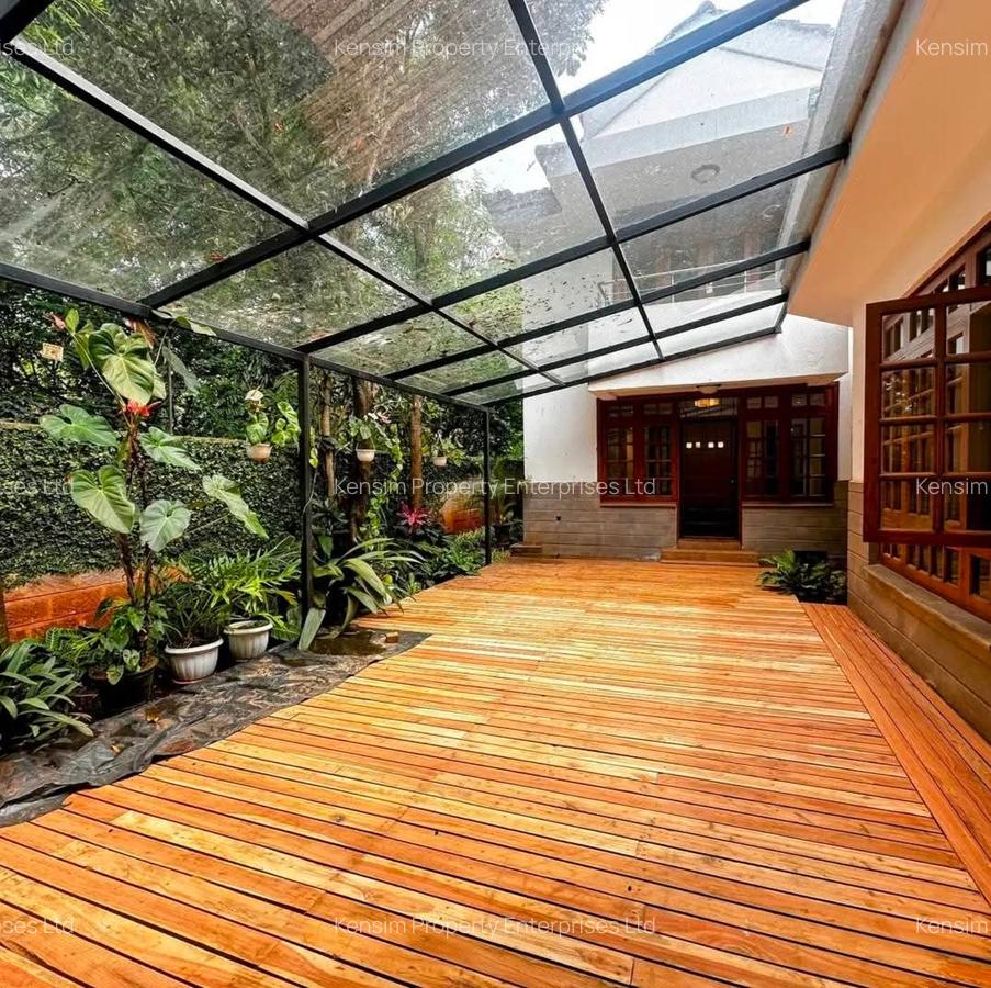 5 Bed House with En Suite in Loresho - 1