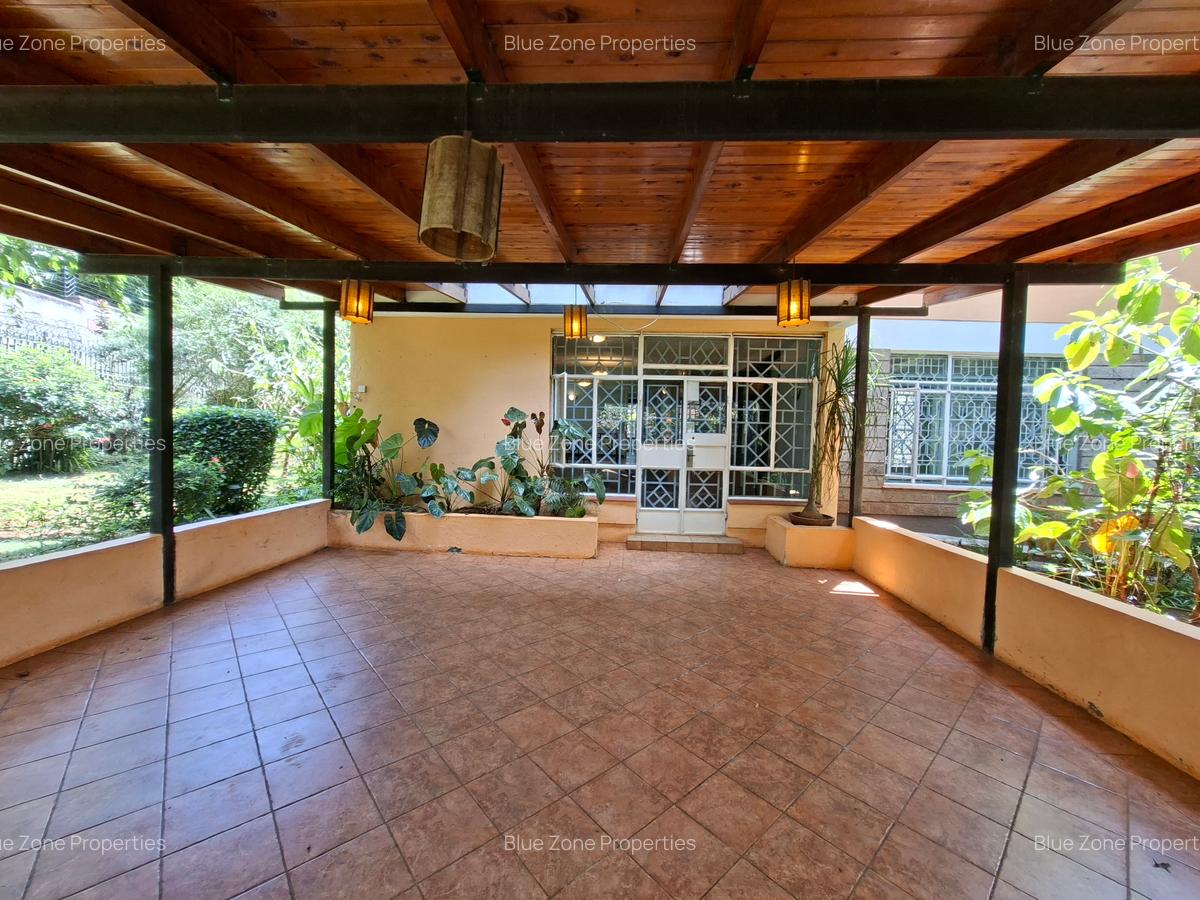 4 Bed House with En Suite at Off Un Avenue - 6