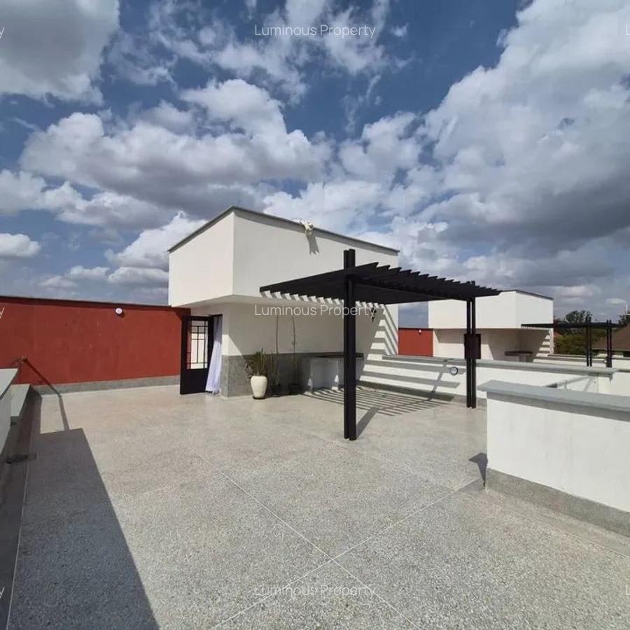 4 Bed House with En Suite at Membley - 20