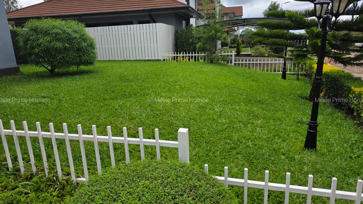 5 Bed Townhouse with En Suite at Paradise - 11