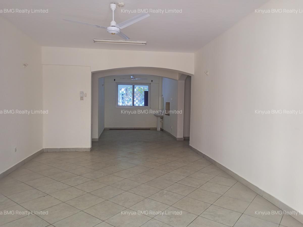 Serviced 3 Bed Apartment with En Suite at Beach Road - 1