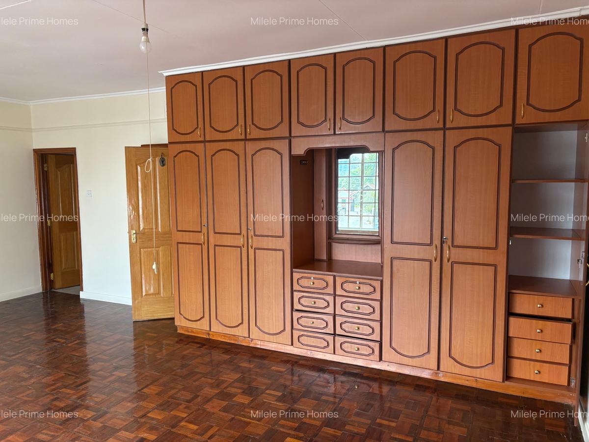 4 Bed Townhouse with En Suite at Matundu Lane - 6