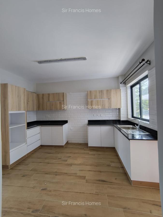 Serviced 2 Bed Apartment with En Suite in Kileleshwa - 10