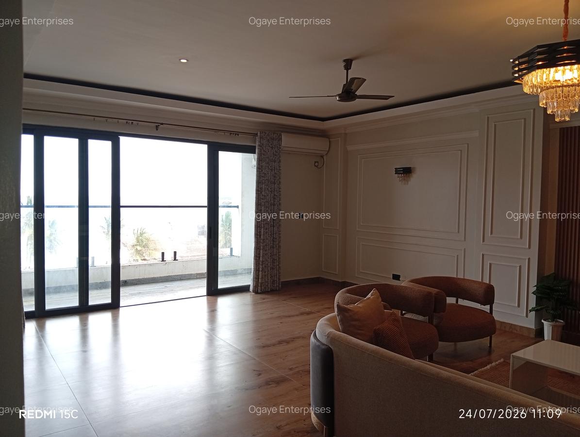 2 Bed Apartment with En Suite at Cement Road - 4