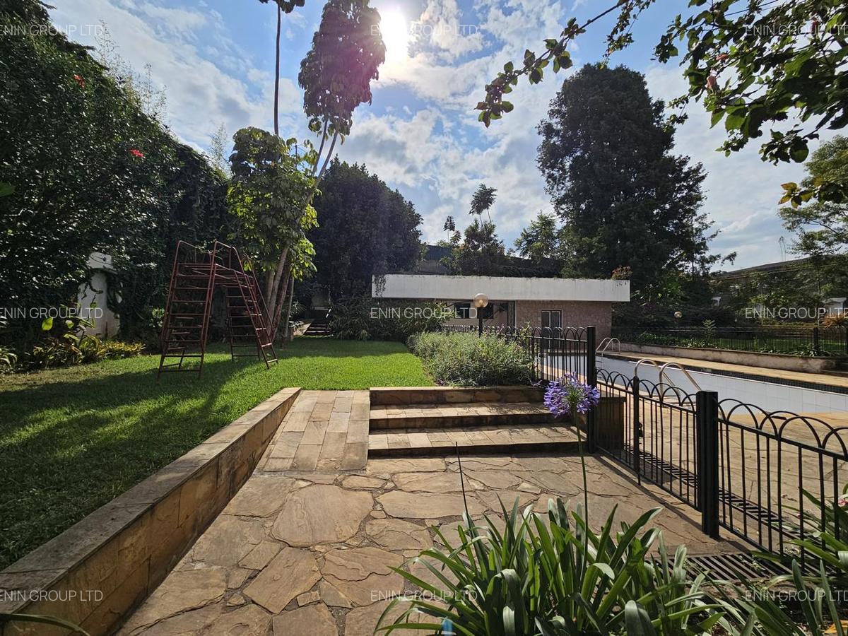 8 Bed House with En Suite at Spring Valley Rd - 10