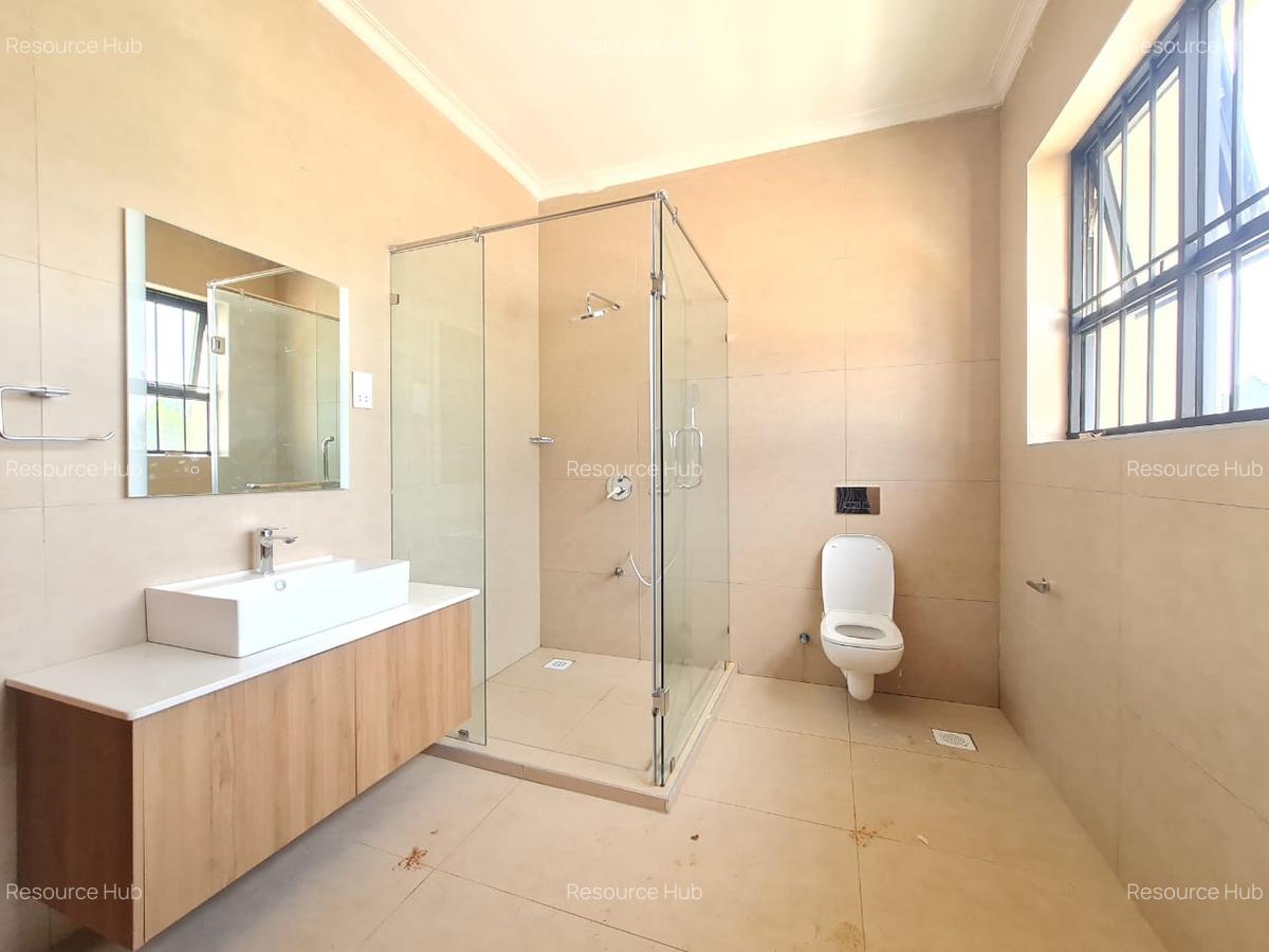 6 Bed House with En Suite at Loresho - 15