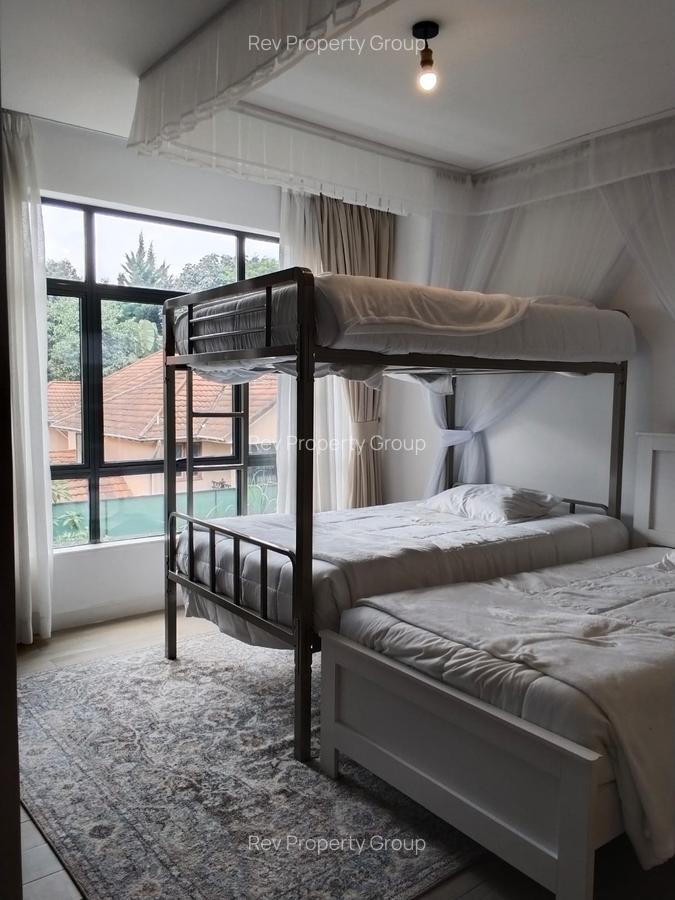 4 Bed Townhouse with En Suite in Gigiri - 16