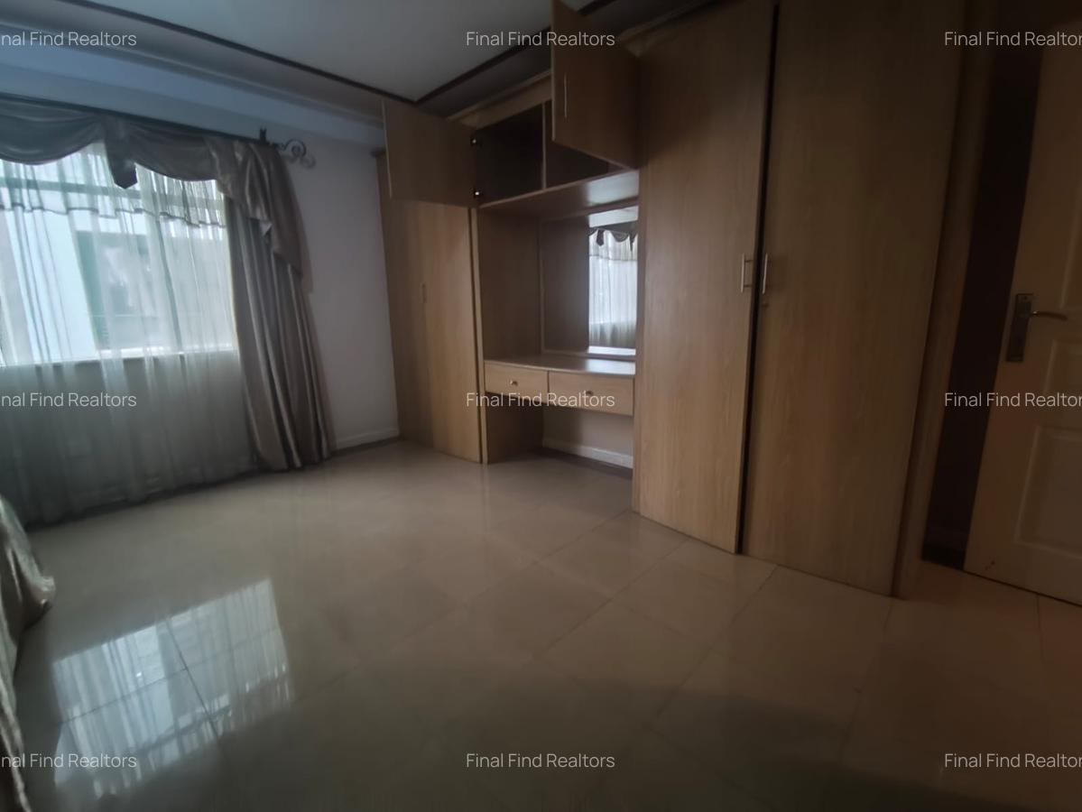 2 Bed Apartment with En Suite in Westlands Area - 3