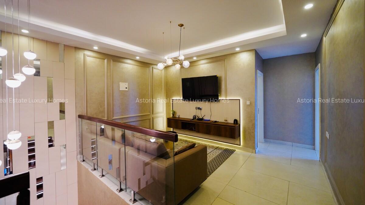4 Bed Apartment with En Suite at 2026-510 - 20