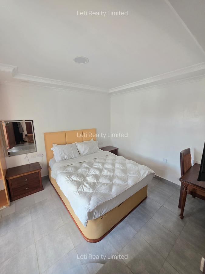 6 Bed Townhouse with En Suite in Langata - 14