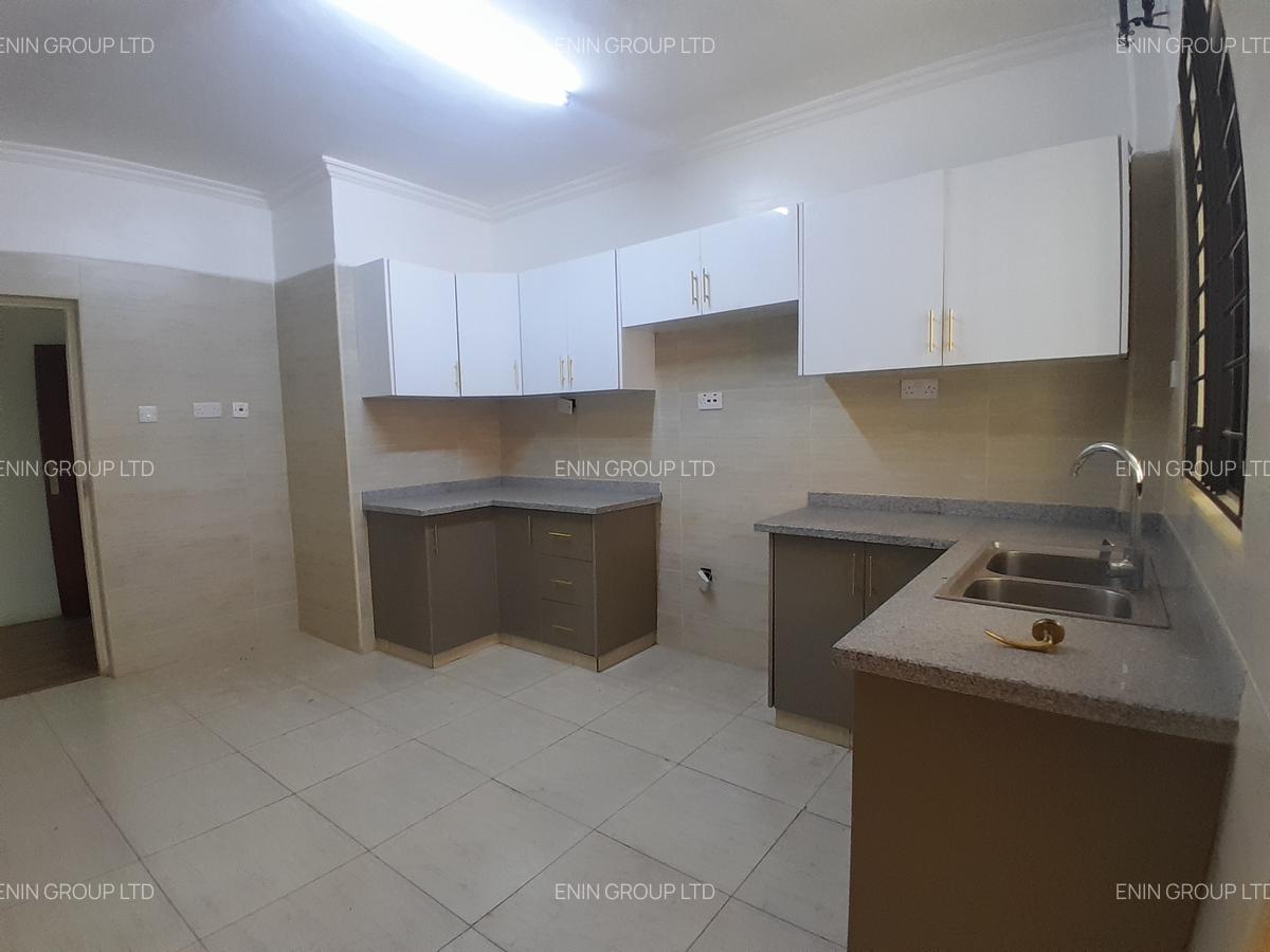 2 Bed Apartment with En Suite in Lavington - 5