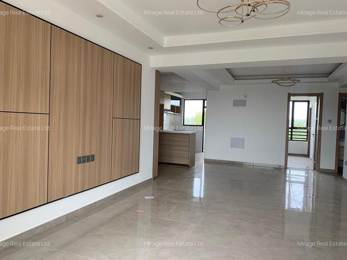 2 Bed Apartment with Swimming Pool in Riverside - 18
