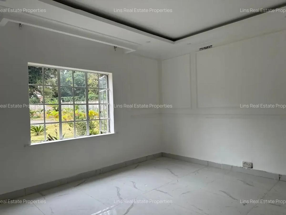 3 Bed House with En Suite in Muthaiga - 11