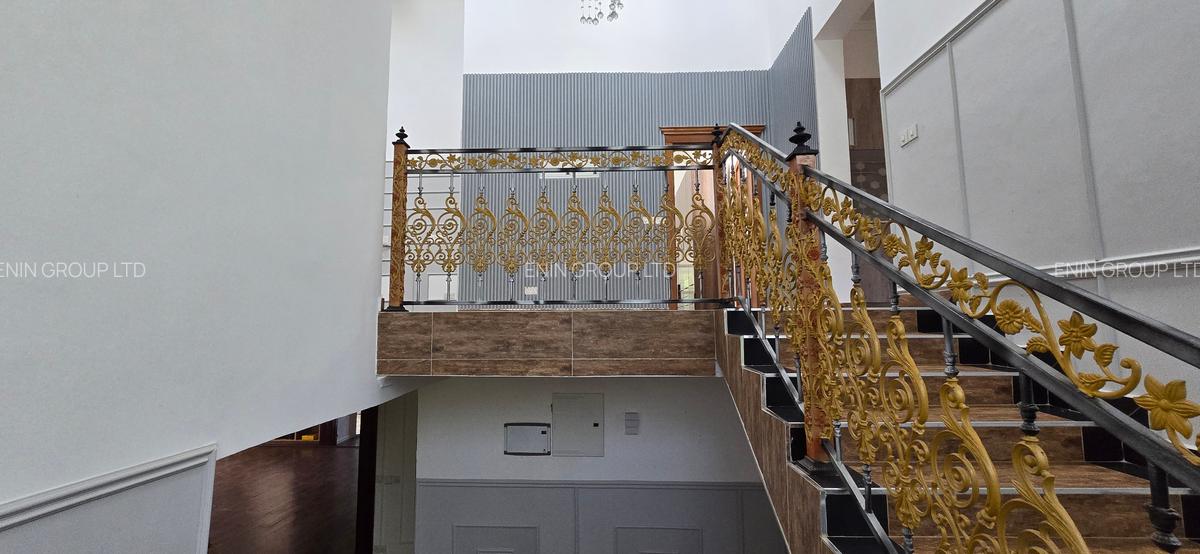 5 Bed House with En Suite at Runda - 8