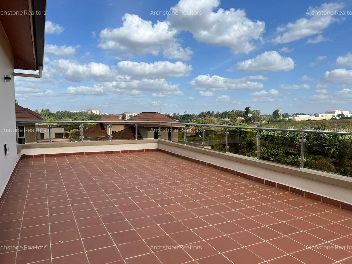 4 Bed Townhouse with Garden in Runda - 10