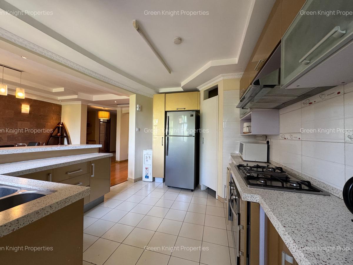 Serviced 3 Bed Apartment with En Suite in Kilimani - 7
