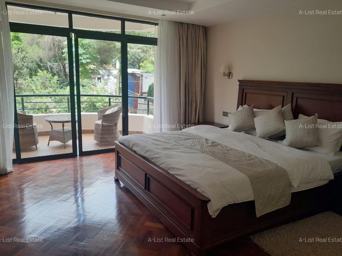 3 Bed Apartment with En Suite at Riverside Gardens - 3