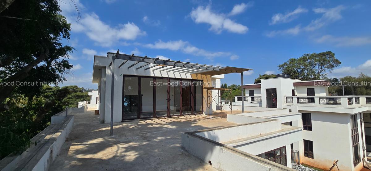 5 Bed Townhouse with En Suite in Kyuna - 4