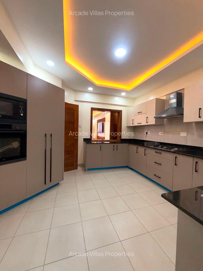 3 Bed Apartment with Staff Quarters in Kilimani - 3