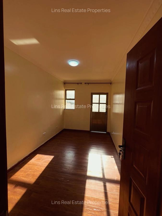 5 Bed Townhouse with En Suite in Lavington - 18