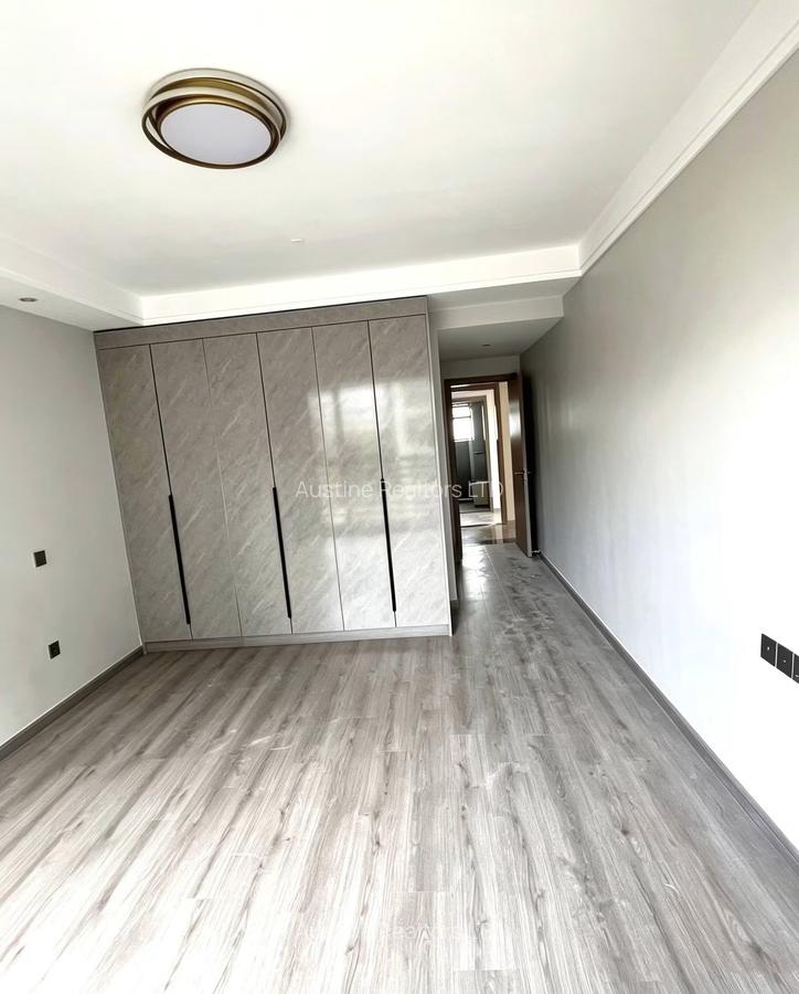 2 Bed Apartment with En Suite in Riverside - 5