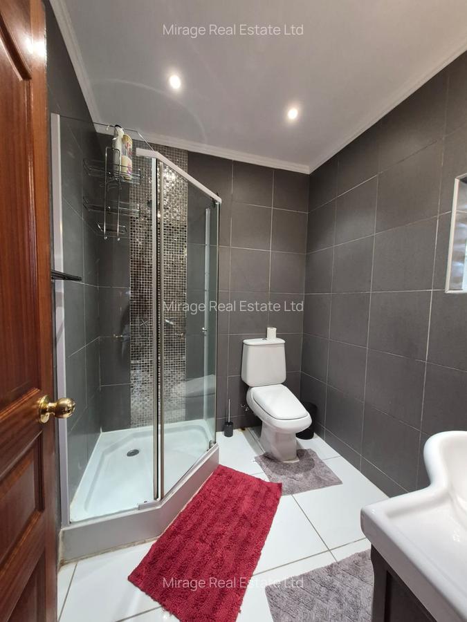 Furnished 1 Bed Apartment with Swimming Pool in Kilimani - 4