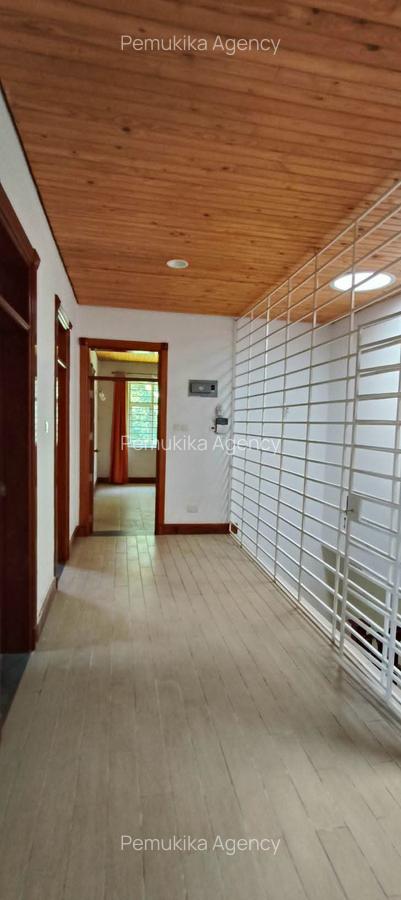 5 Bed Townhouse with En Suite in Rosslyn - 11