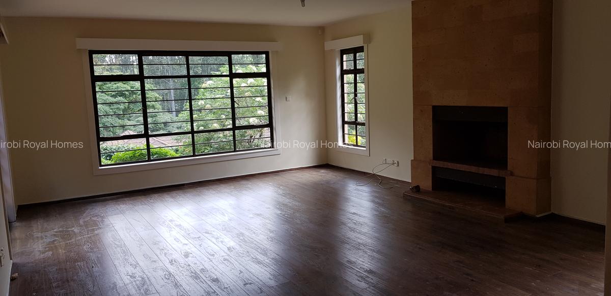 5 Bed House with En Suite at Lone Tree 55 - 11
