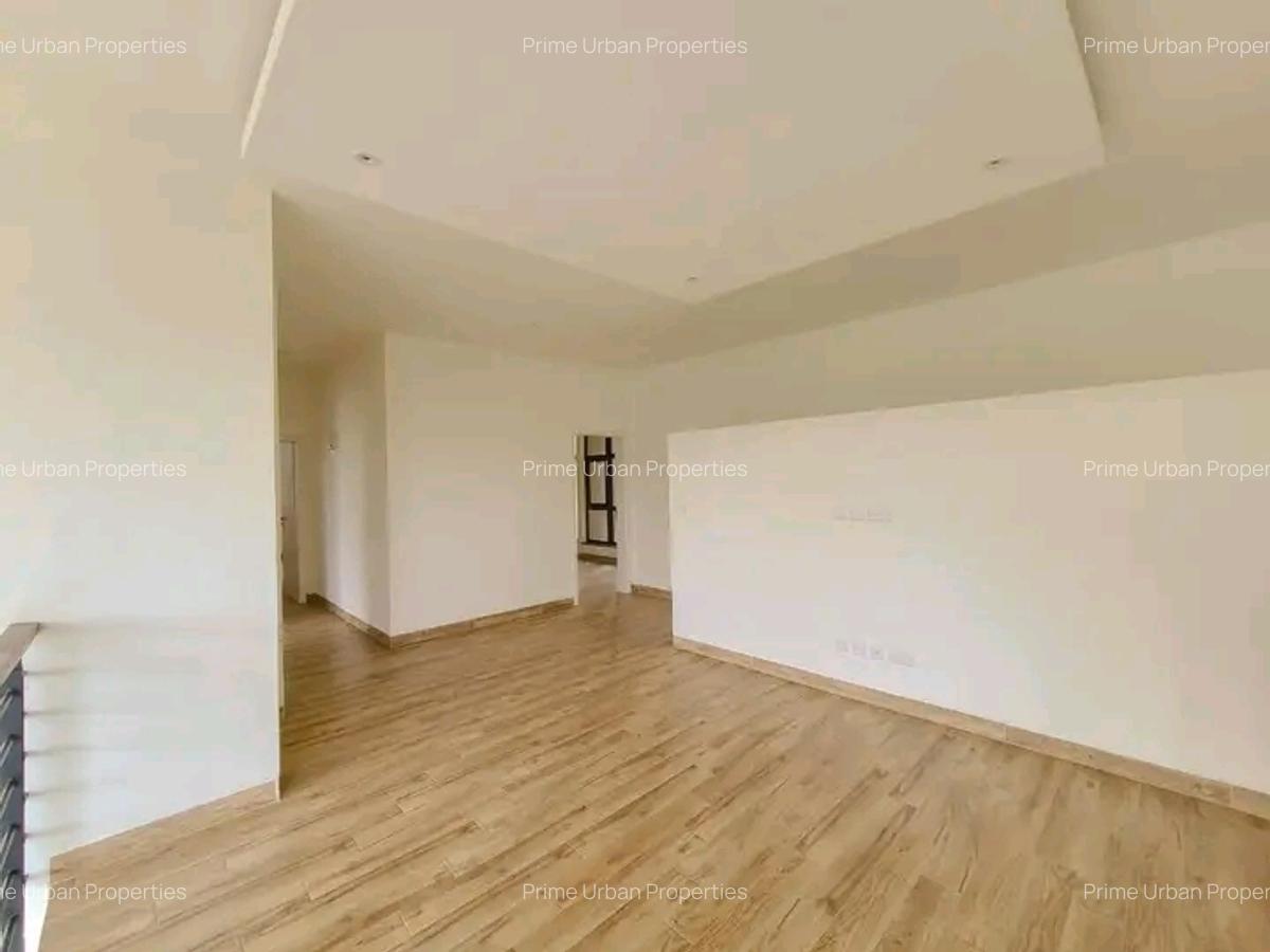 4 Bed Apartment with En Suite in Riverside - 6
