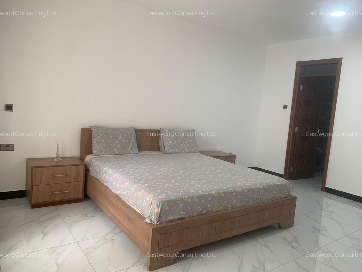 3 Bed Apartment with En Suite in Parklands - 6
