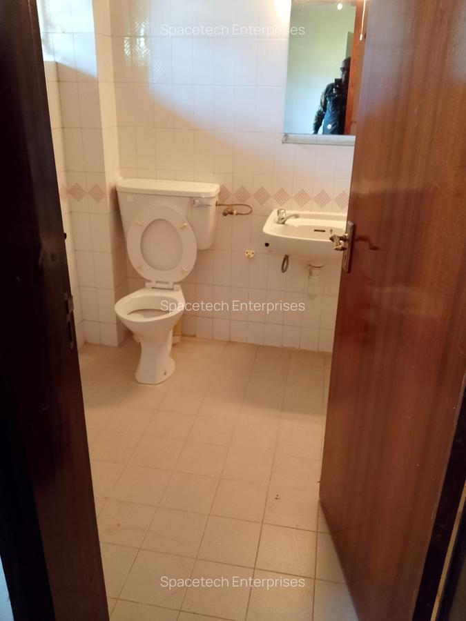 5 Bed House with Staff Quarters in Nyari - 11