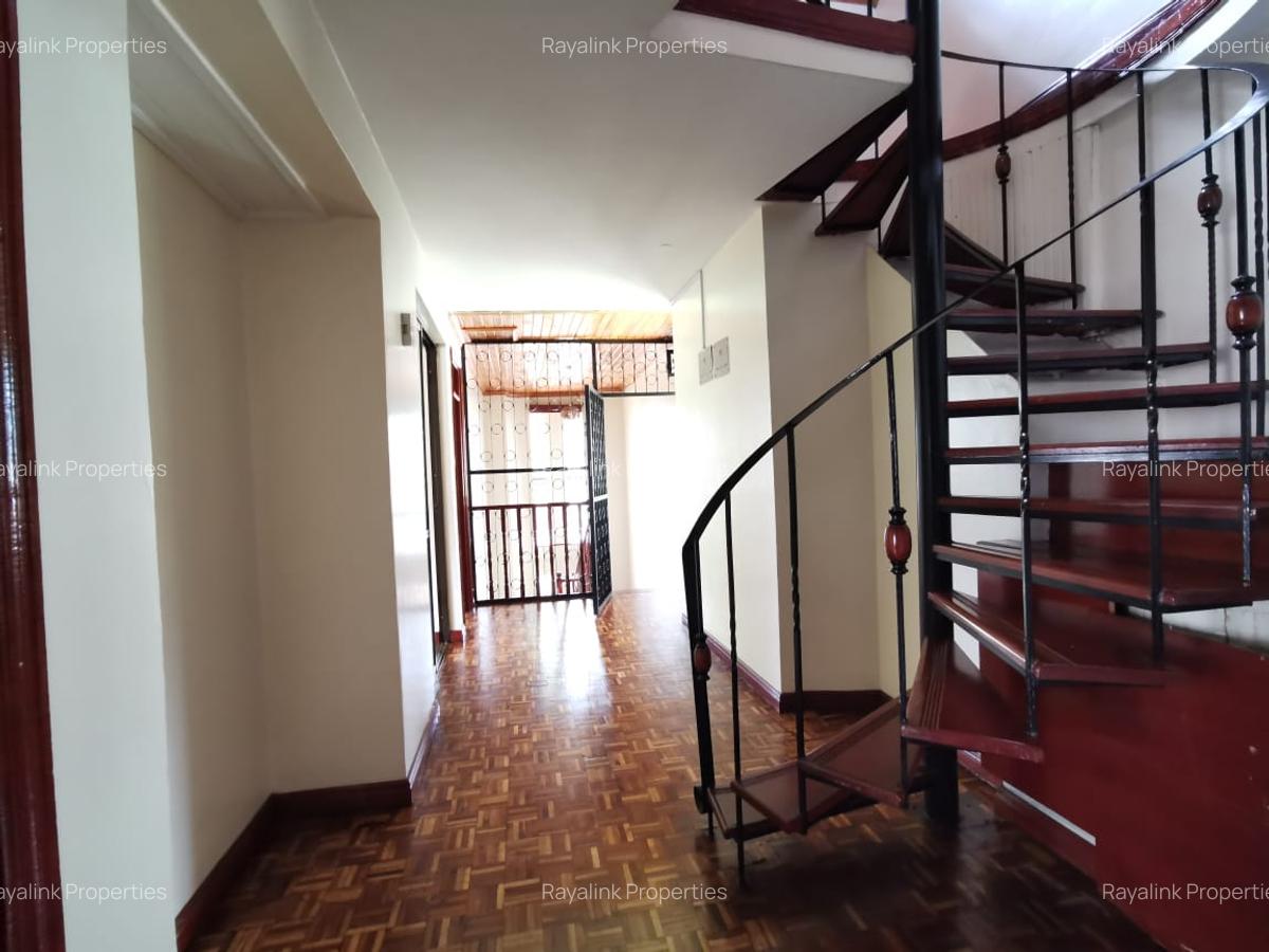 4 Bed Townhouse with En Suite at Eldama Ravine Road - 17