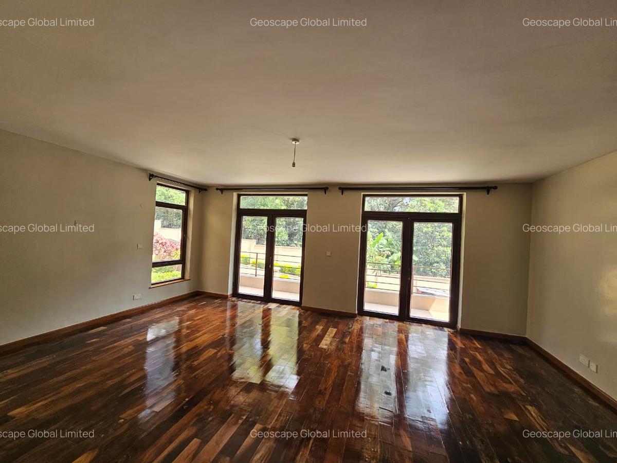 5 Bed Townhouse with En Suite in Lavington - 9