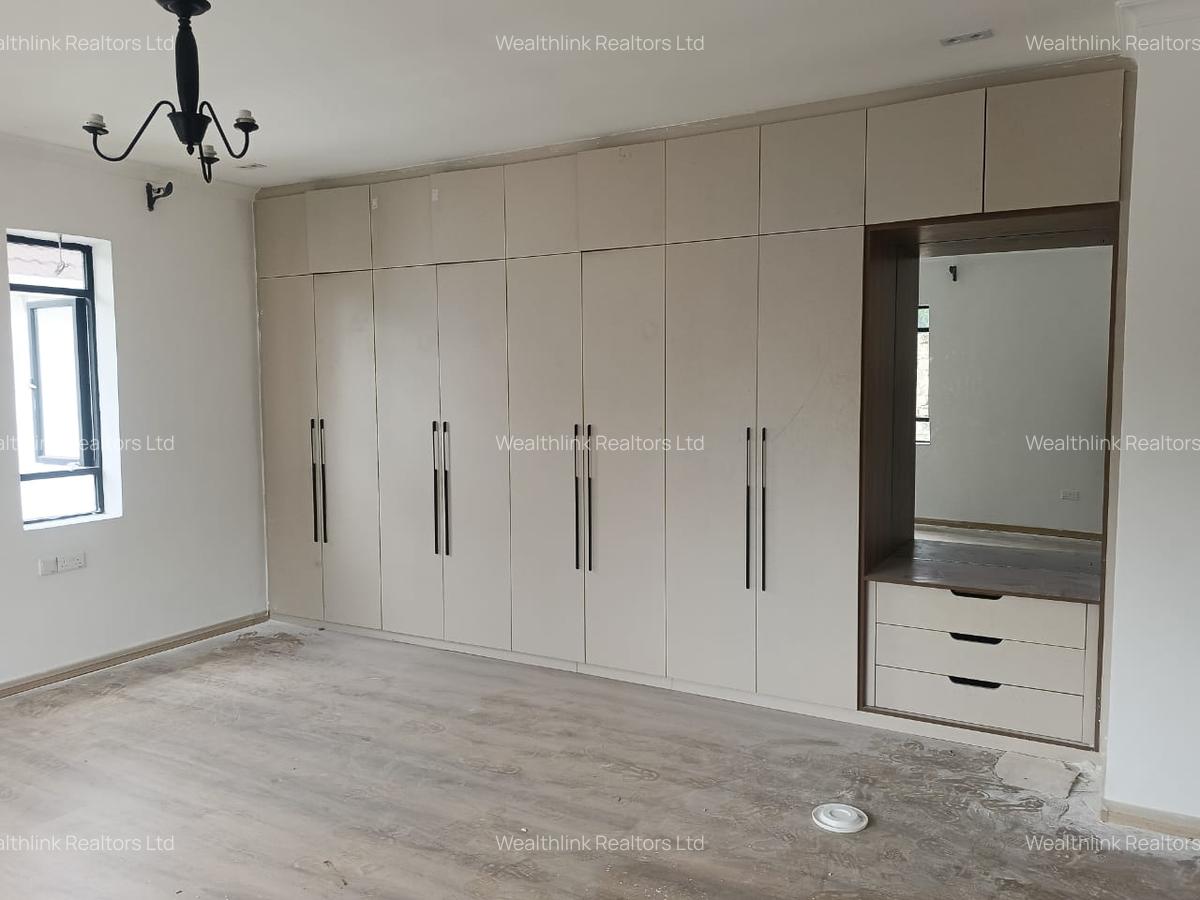 4 Bed Townhouse with En Suite at Muthaiga North - 13