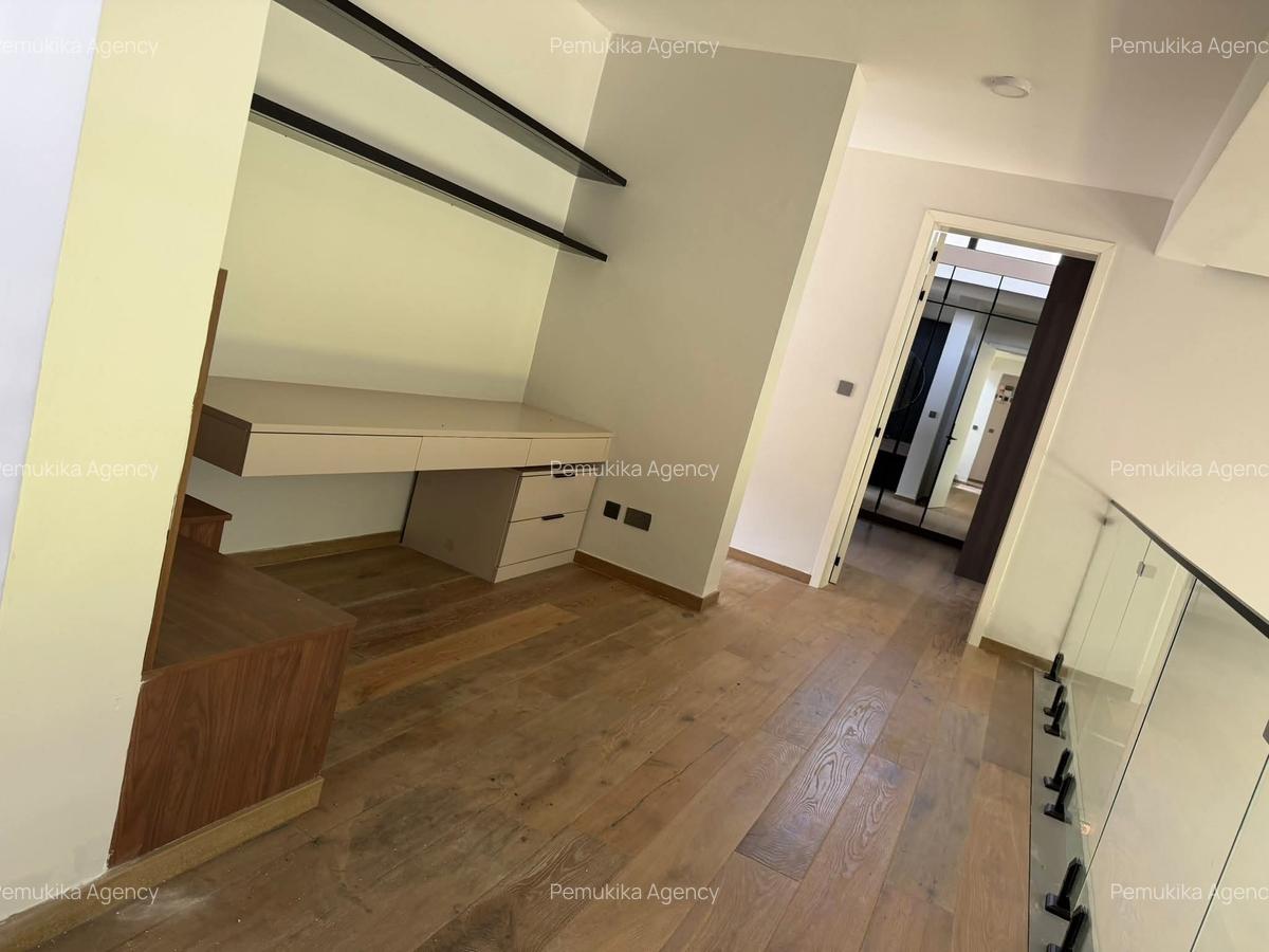 4 Bed Townhouse with En Suite in Runda - 2