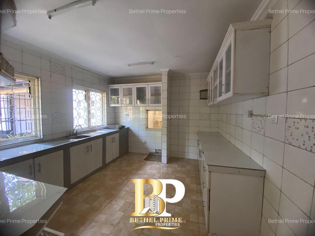 4 Bed House with Garden in Kyuna - 10