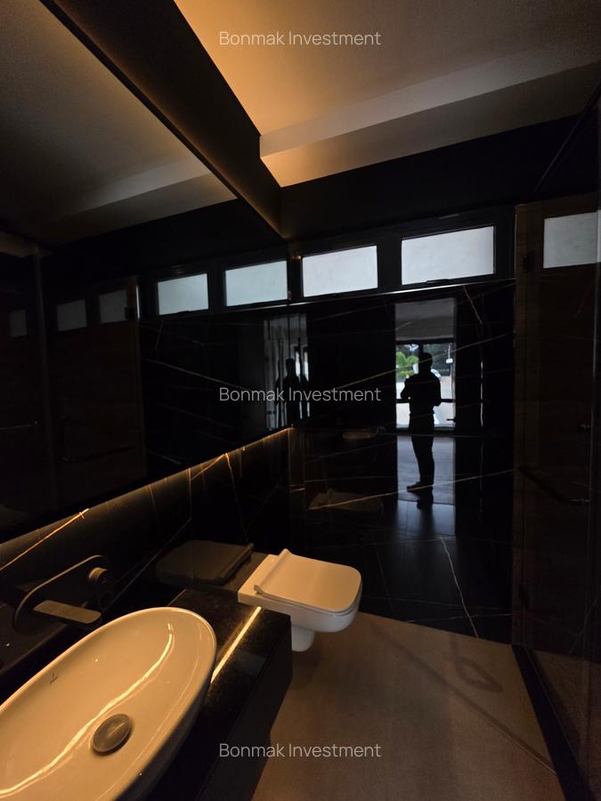 2 Bed Apartment with En Suite at Off Peponi Road - 16