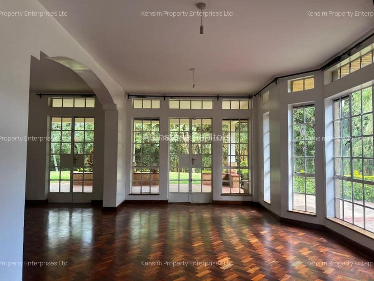 5 Bed Townhouse with En Suite in Rosslyn - 17