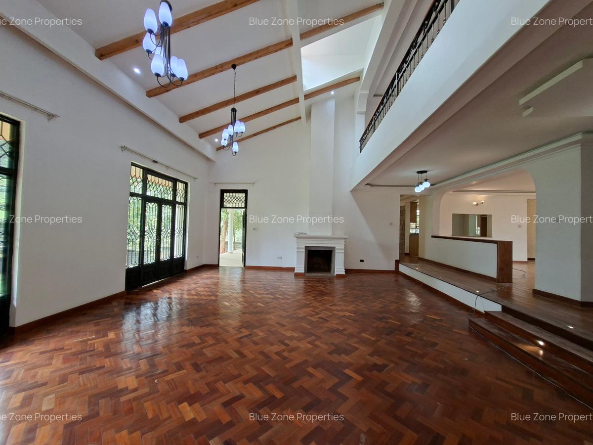 5 Bed Townhouse with En Suite at - 8