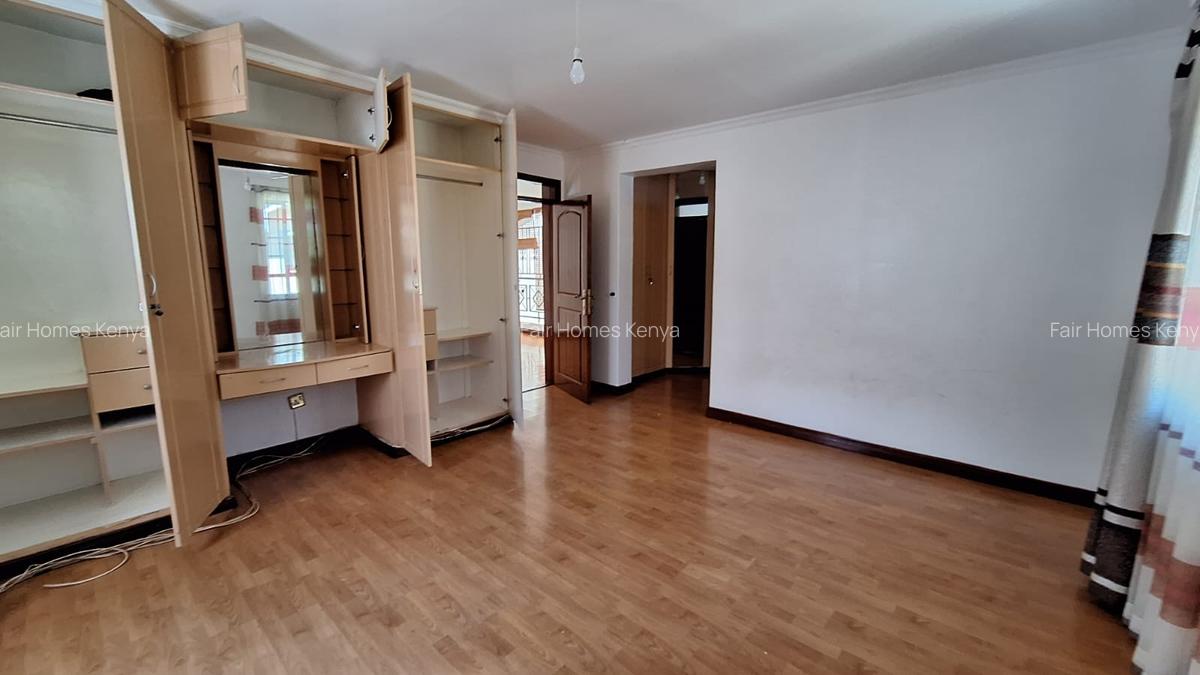 4 Bed Townhouse with En Suite at Lavington Green - 19