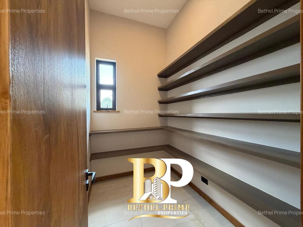 4 Bed Apartment with En Suite in Loresho - 12