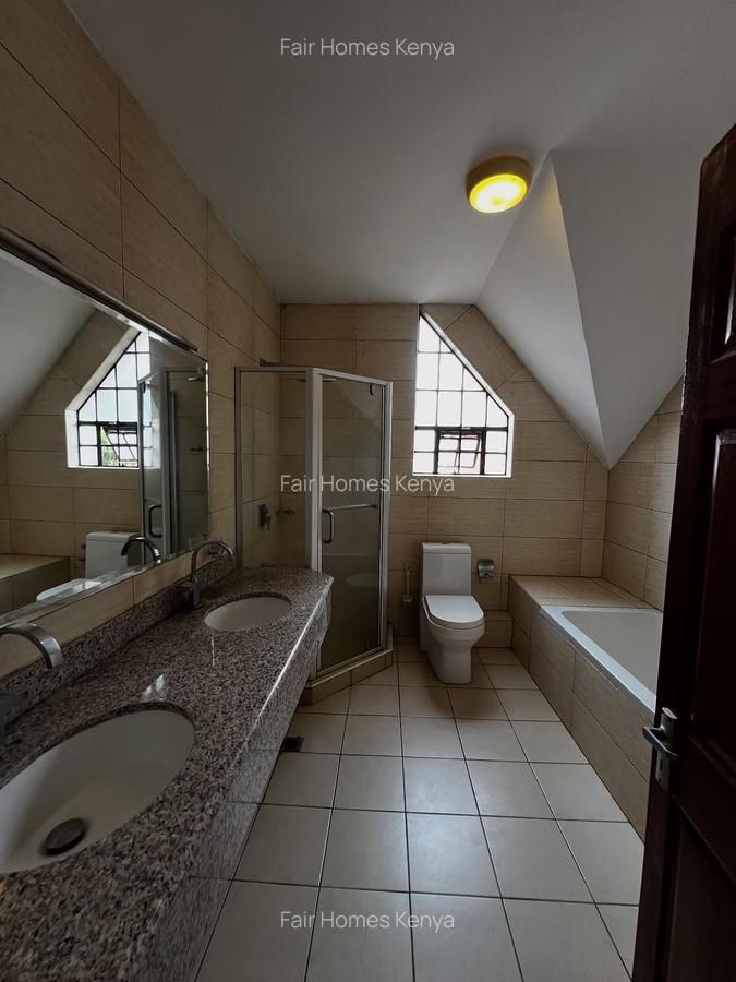 4 Bed Townhouse with En Suite at Chalbi Drive - 16