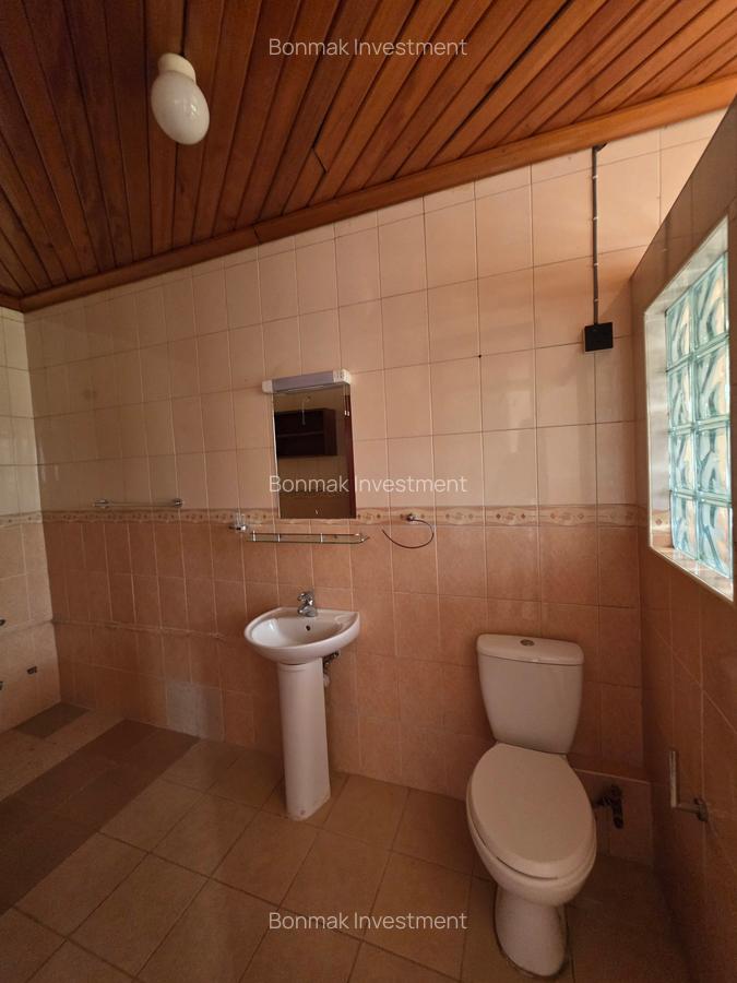 4 Bed Townhouse with En Suite at Lavington Green - 15