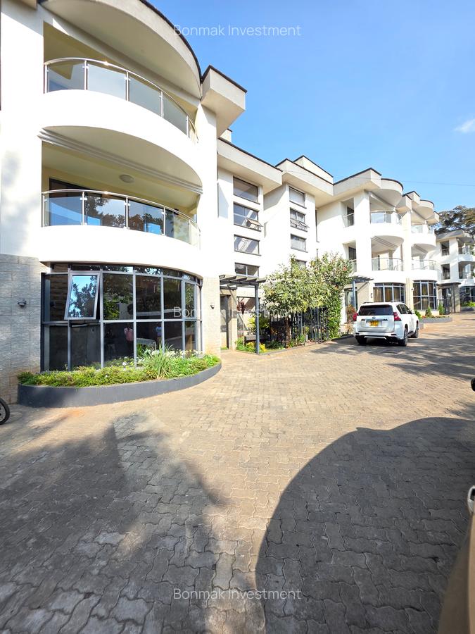 5 Bed Townhouse with En Suite at Lavington Green - 20