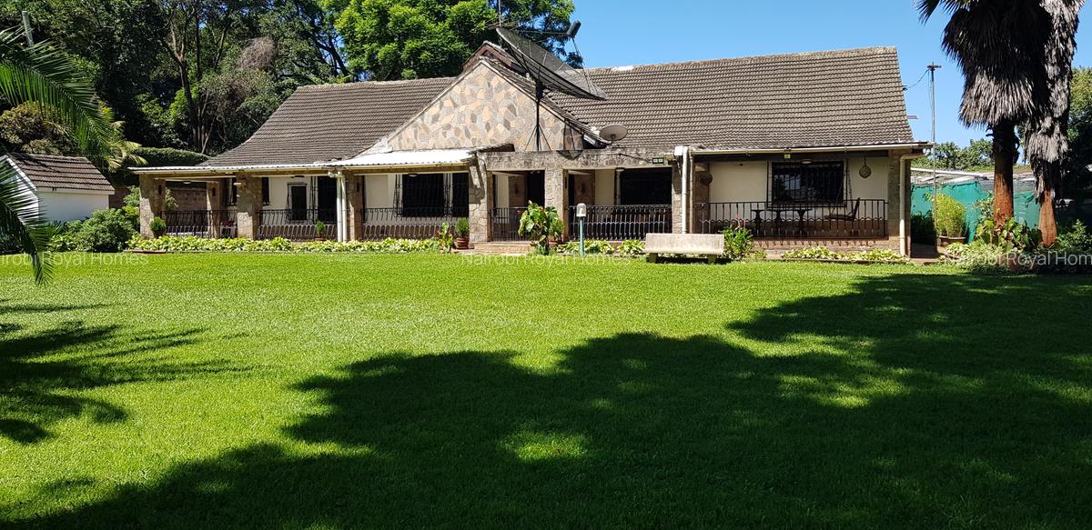 4 Bed House with En Suite at Spring Valley Road - 3