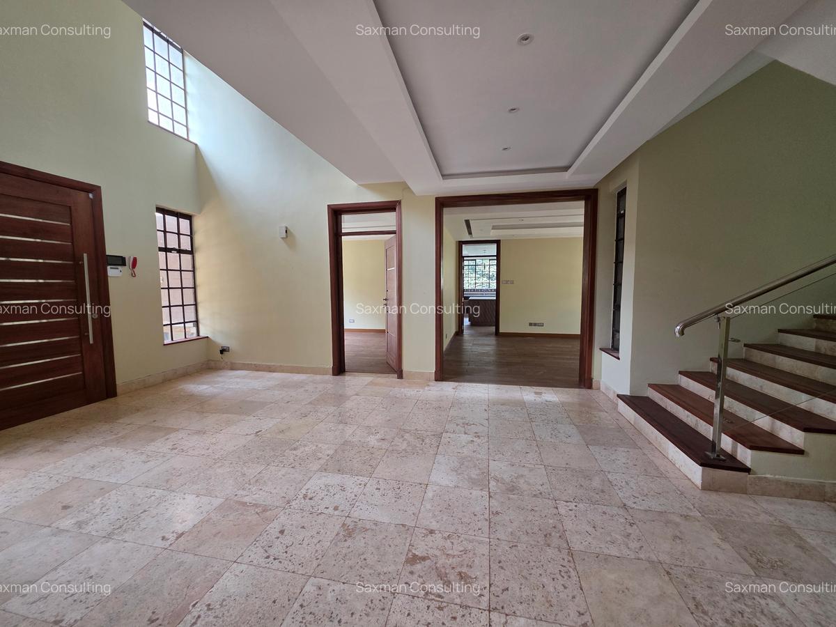5 Bed House with En Suite in Runda - 3