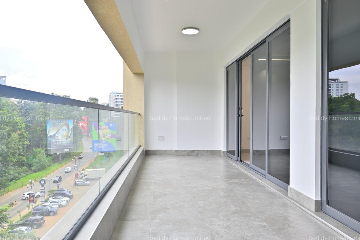 3 Bed Apartment with En Suite in Westlands Area - 16