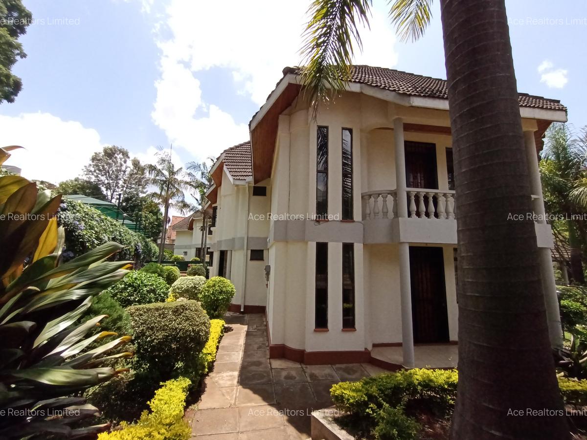 4 Bed Townhouse with En Suite at Eldama Ravine Rd - 15
