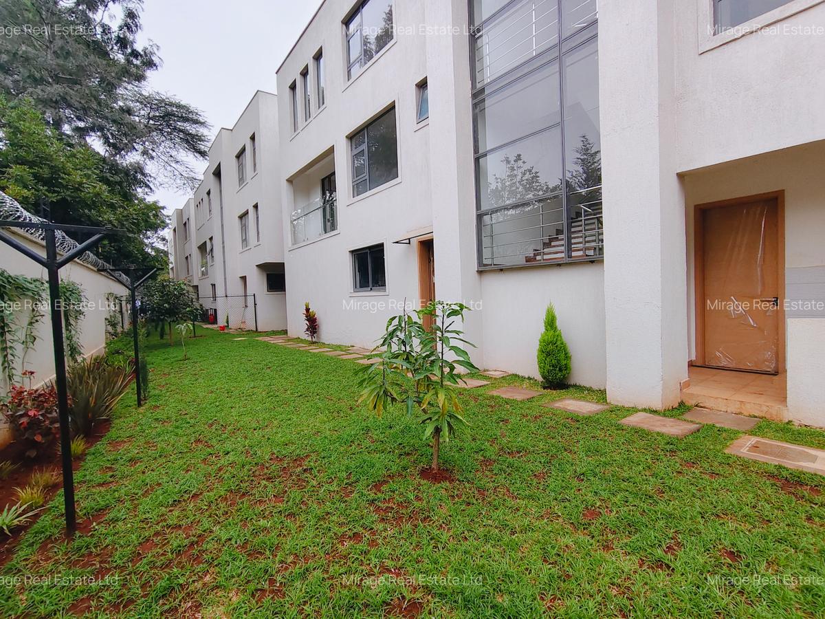 6 Bed Townhouse with En Suite in Lavington - 9
